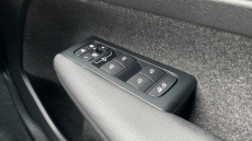 Volvo XC40 2.0 B4P Plus Dark 5dr Auto Petrol Estate